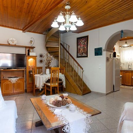 Nature Village Apartment Agioi Deka  ภายนอก รูปภาพ