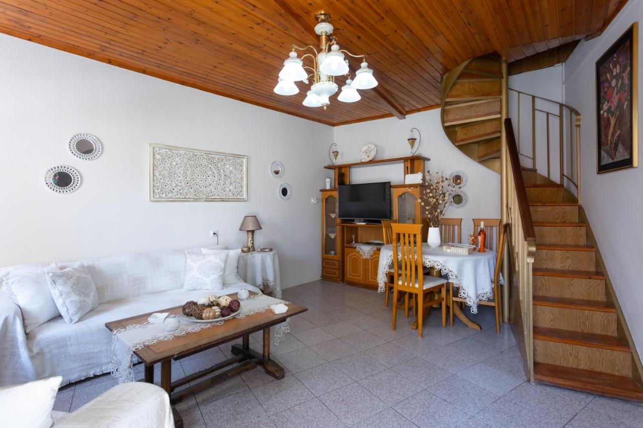 Nature Village Apartment Agioi Deka  ภายนอก รูปภาพ